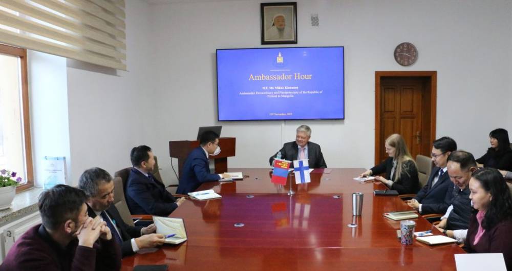 Ambassador of Finland Mikko Kinnunen attends “Ambassador Hour”